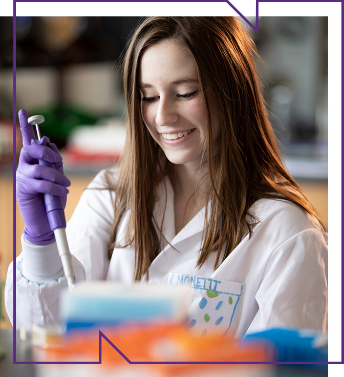 Niagara university student in a science lab