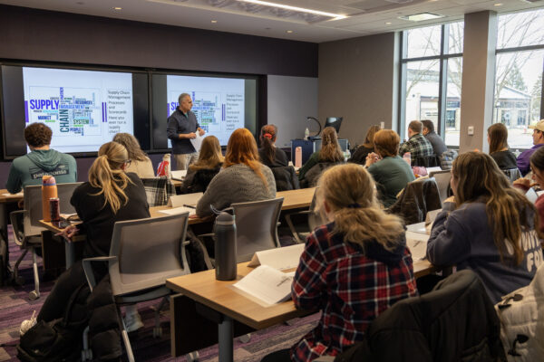 Students in Bieler Institute of Business Ethics classroom
