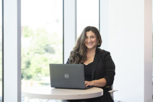 Alique Topalian, PhD, portrait.